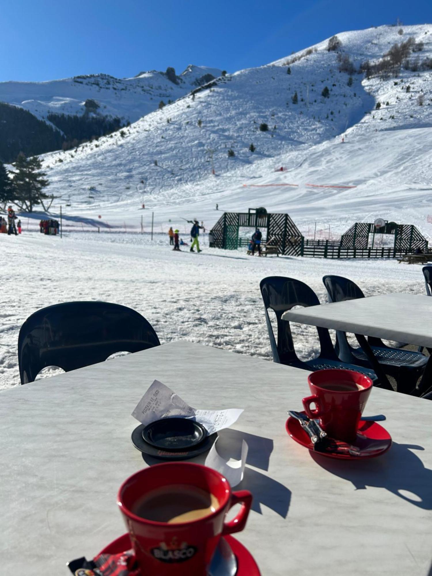 Val Louron Hautes Pyrénées Superbe appartement tout confort au pied des pistes 4 personnes Génos Extérieur photo
